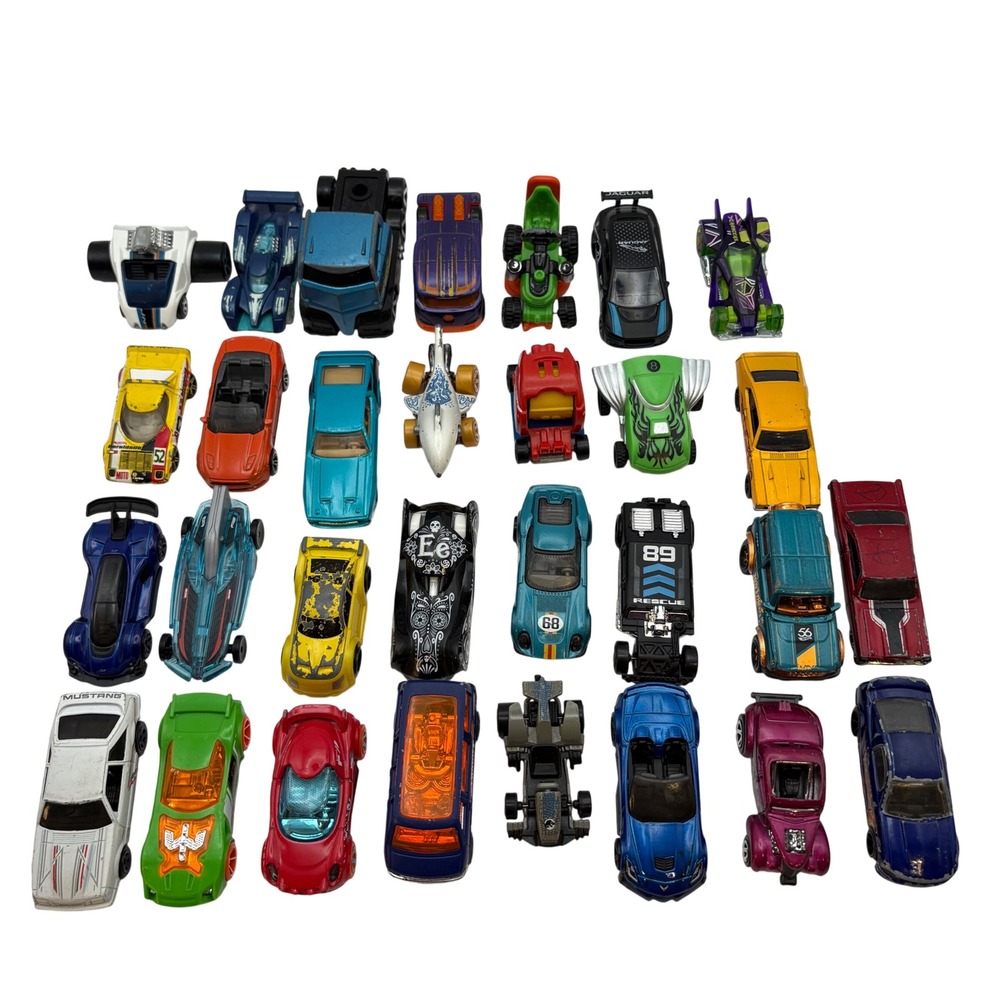 Hot Wheels Lot of 30 Cars Loose Shark Bite Mach 1 Cloak & Dagger Art Car Diecast